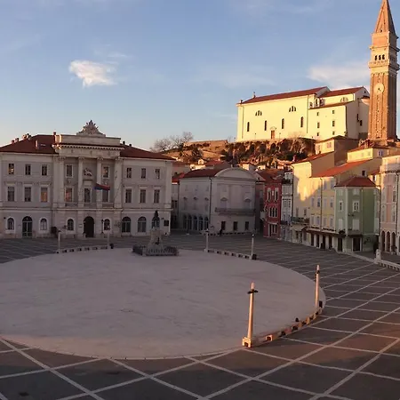 Marciana アパート ピラン